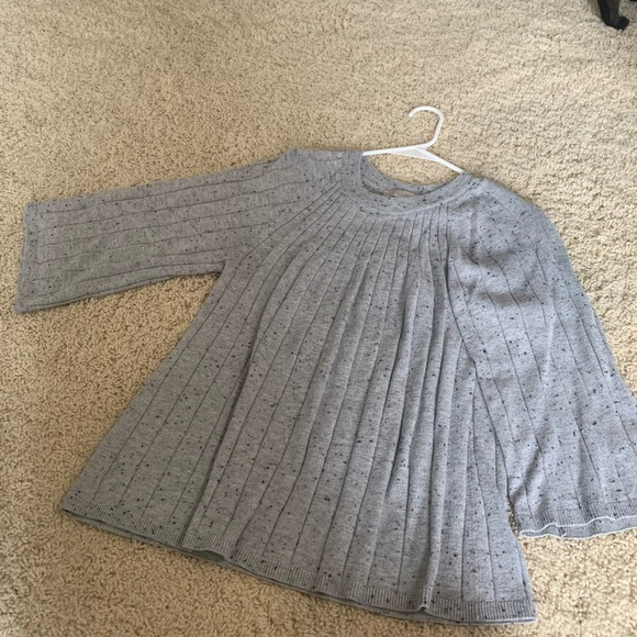 LOFT Sweaters - Loft mid length sweater.